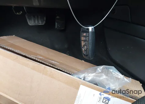 2016 Ford Mustang V6 z USA, uszkodzony, nr VIN 1FA6P8AM4G5282071